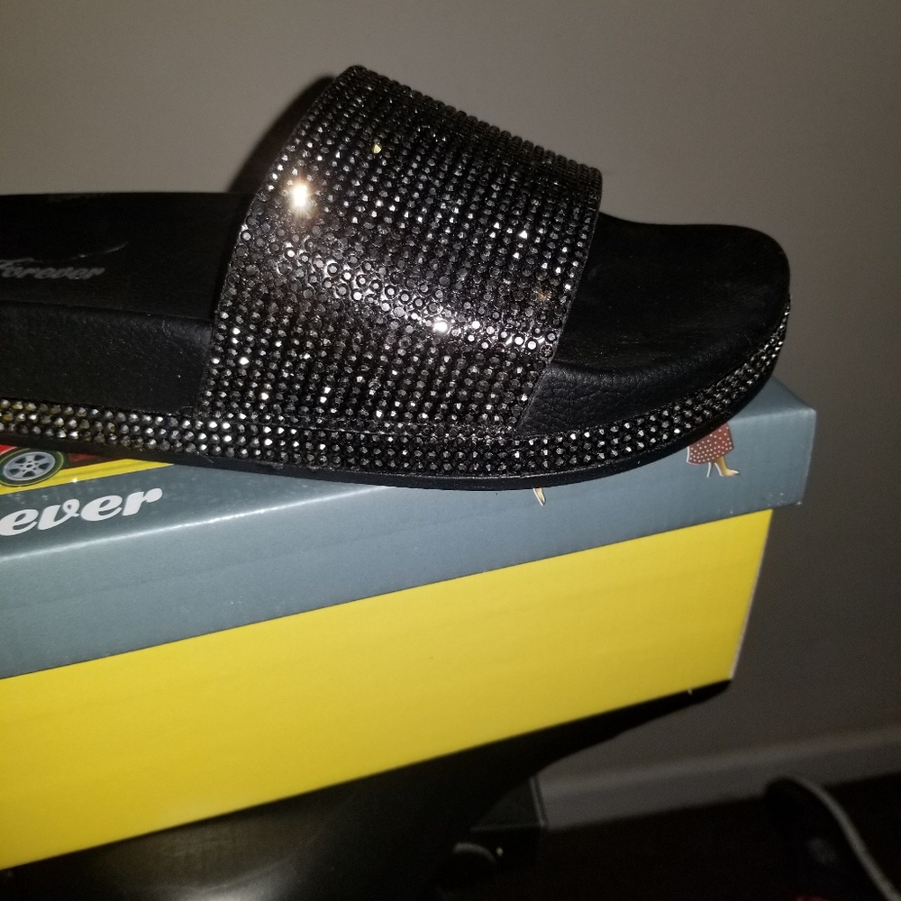 Gorgeous Rhinestone Slides - Picture 3 of 3